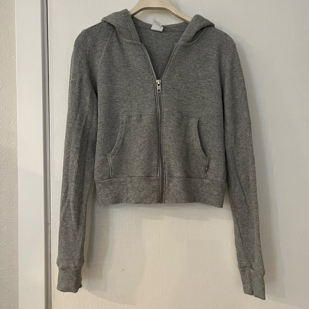 Aritzia Tna Heather Dover Gray Waffle Zip Hoodie Cropped XS - Picture 2 of 6